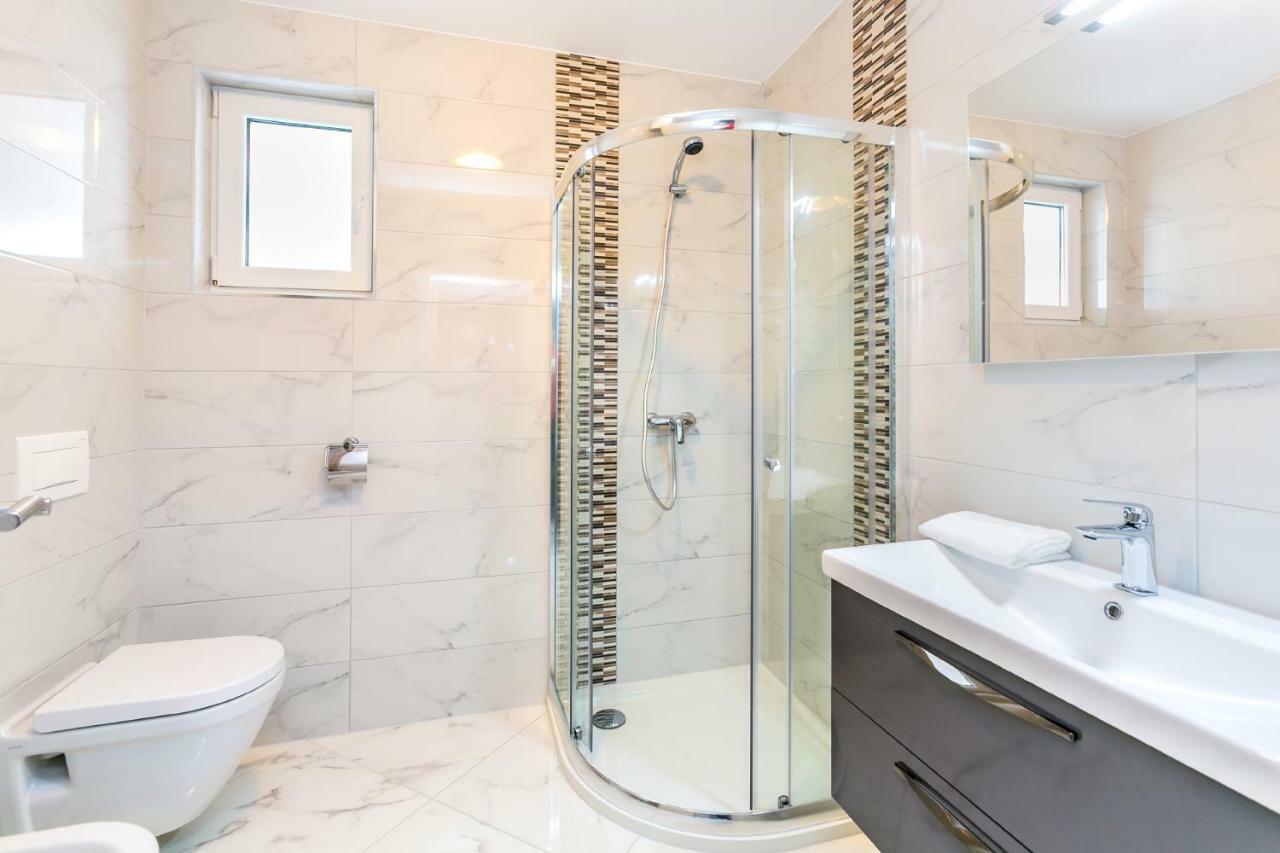 Dragan K2 Otel Medulin Dış mekan fotoğraf
