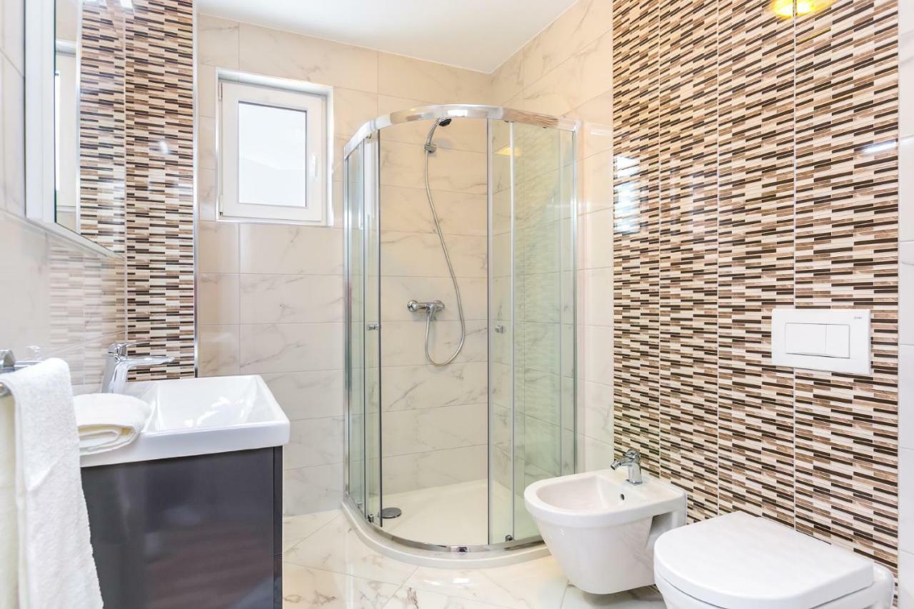 Dragan K2 Otel Medulin Dış mekan fotoğraf